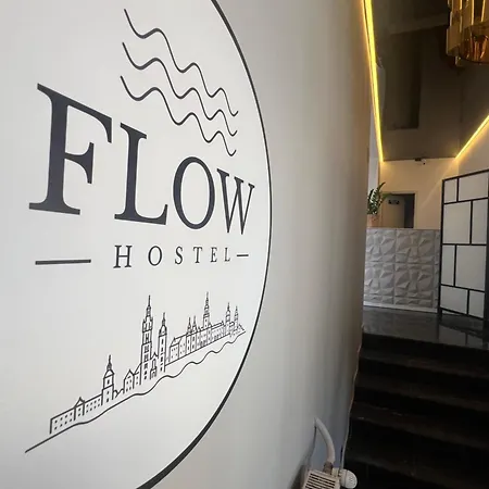 Flow & Hostel